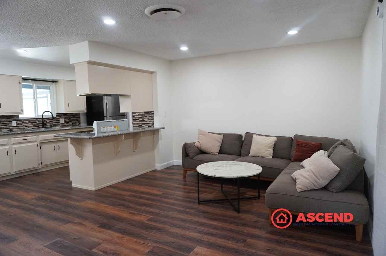 2405 San Ramon Ct - Photo 4 of 22