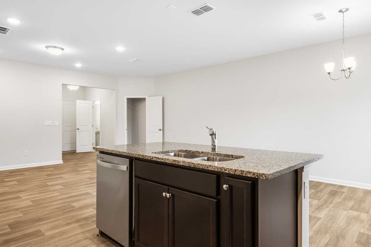 5029 Reader Way - Photo 5 of 25
