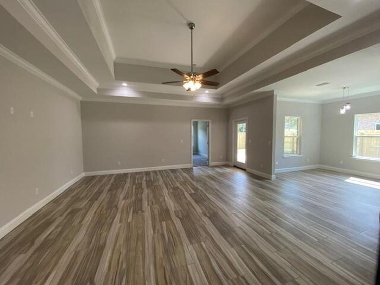 422 Little John Rd - Photo 4 of 41