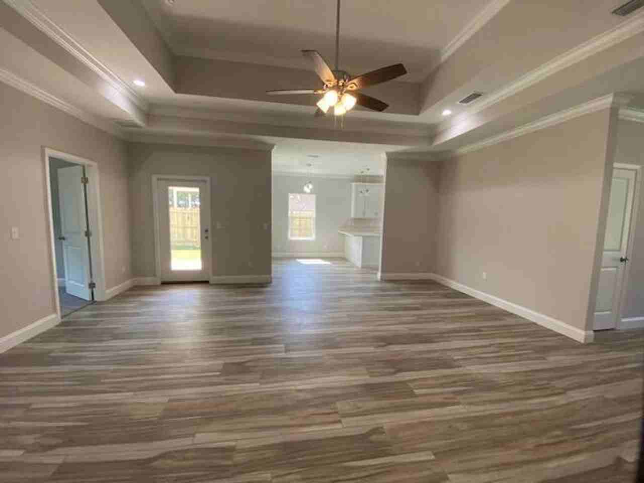 422 Little John Rd - Photo 5 of 41