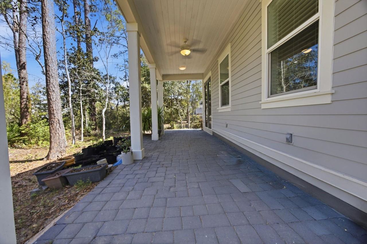 15 Beacon Point Dr - Photo 3 of 45