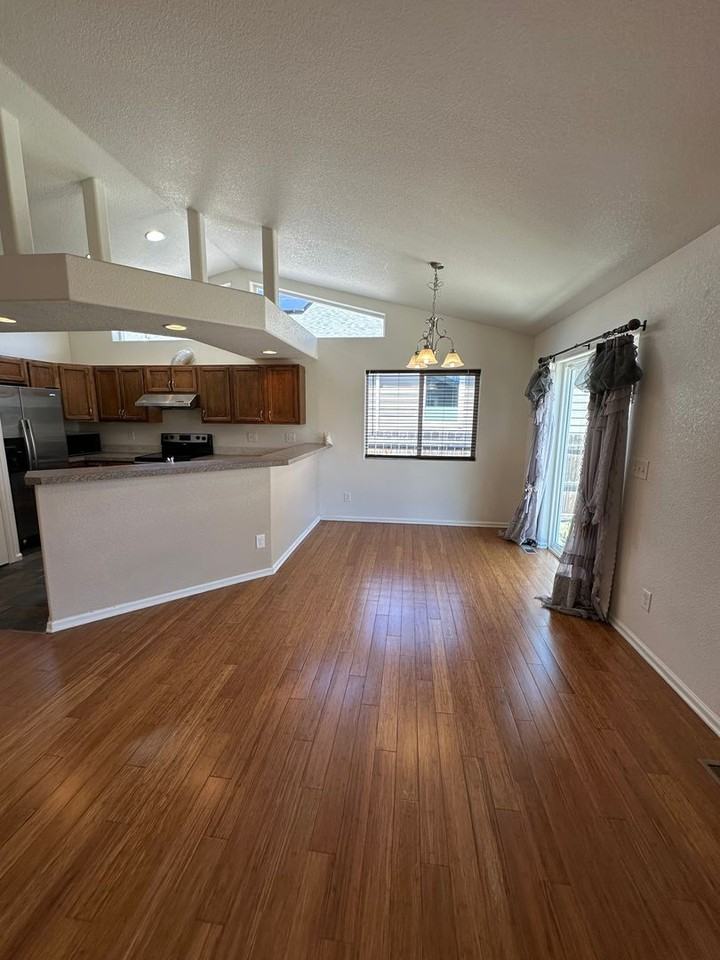 3509 Shawnee St - Photo 4 of 19