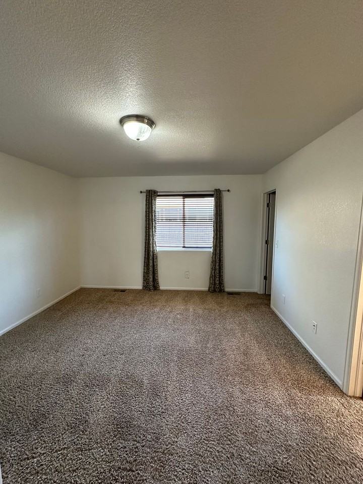 3509 Shawnee St - Photo 7 of 19