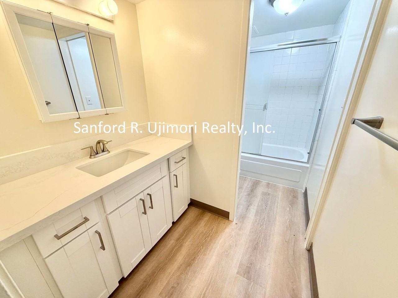 1620 Keeaumoku St #202 - Photo 4 of 10