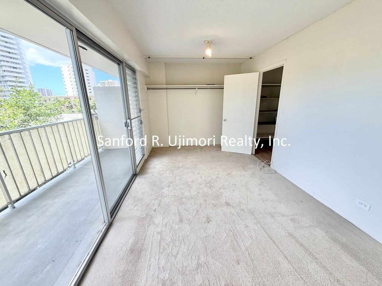 1620 Keeaumoku St #202 - Photo 7 of 10