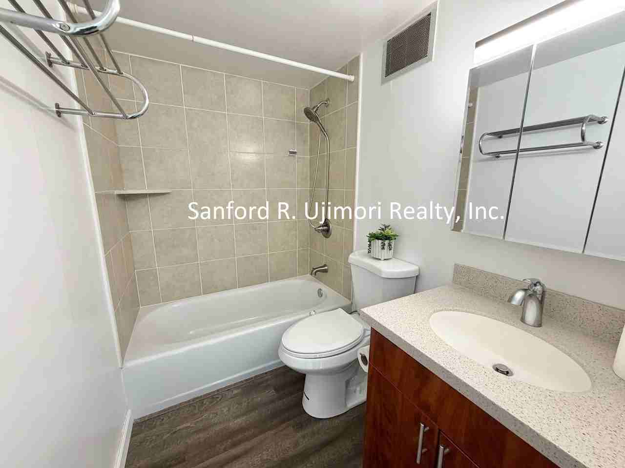 1121 Ala Napunani St #201 - Photo 7 of 11