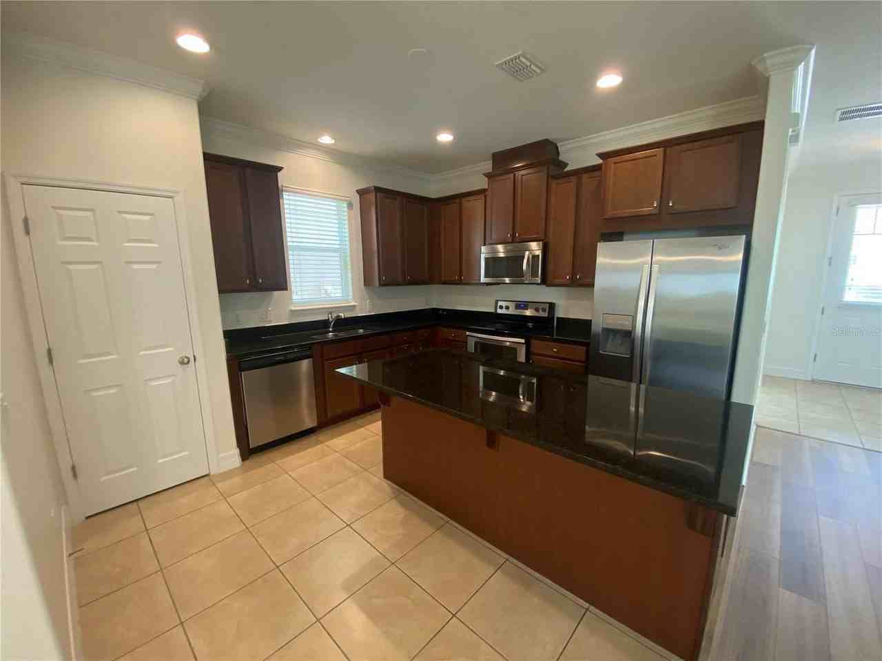 4787 Creekside Park Ave - Photo 6 of 26