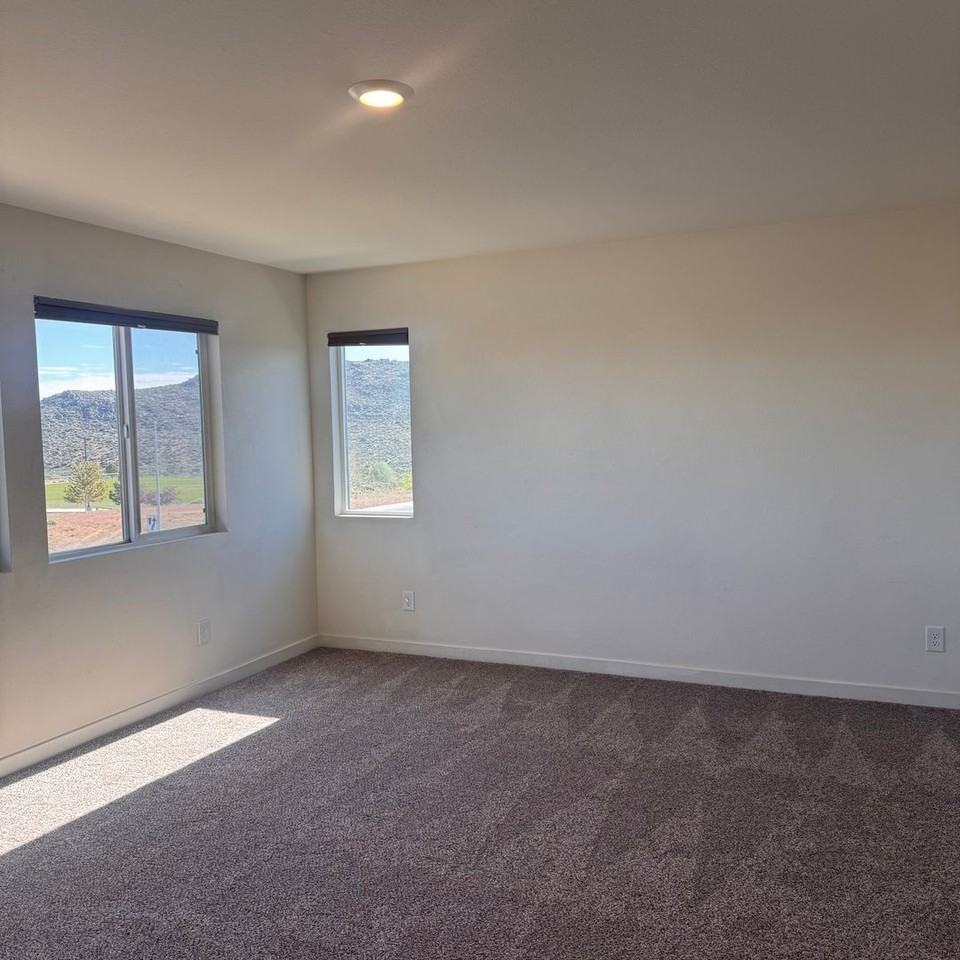 8791 Portia Dr - Photo 5 of 11