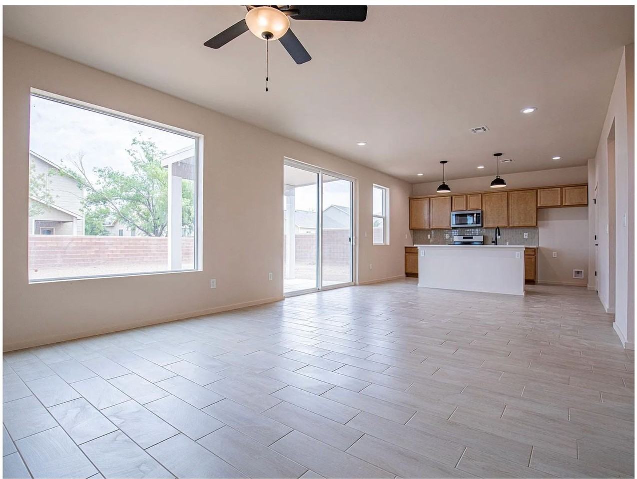 213 Dublin Ln - Photo 6 of 25