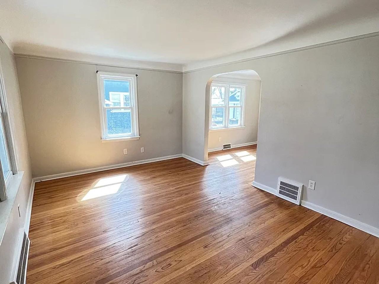 424 4th St - Photo 2 of 27