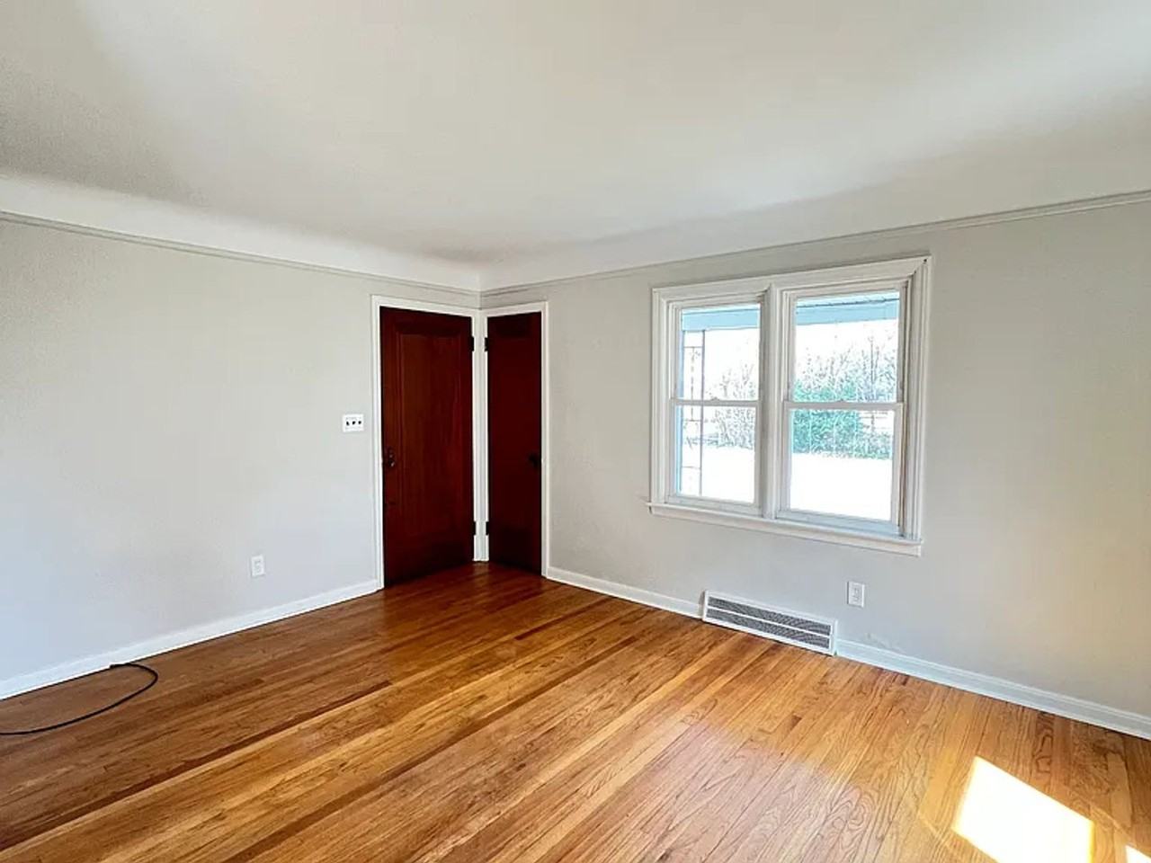 424 4th St - Photo 3 of 27
