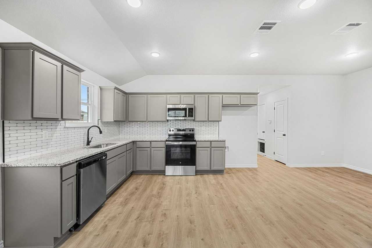 503 Bonnie Dr - Photo 5 of 19