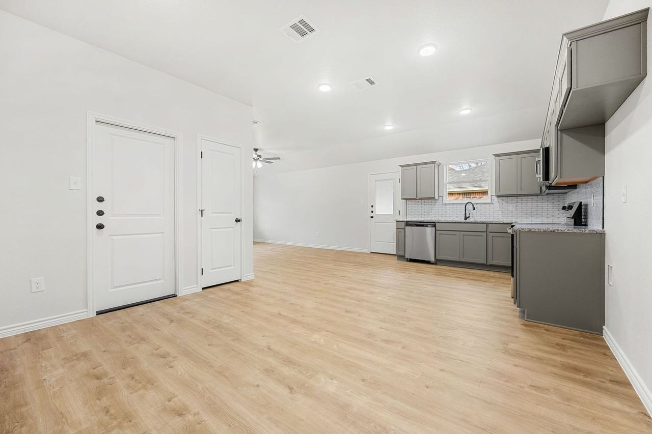 503 Bonnie Dr - Photo 6 of 19