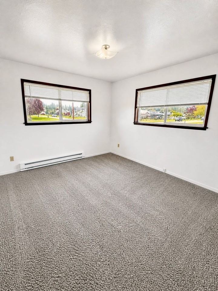 314 H St - Photo 2 of 18