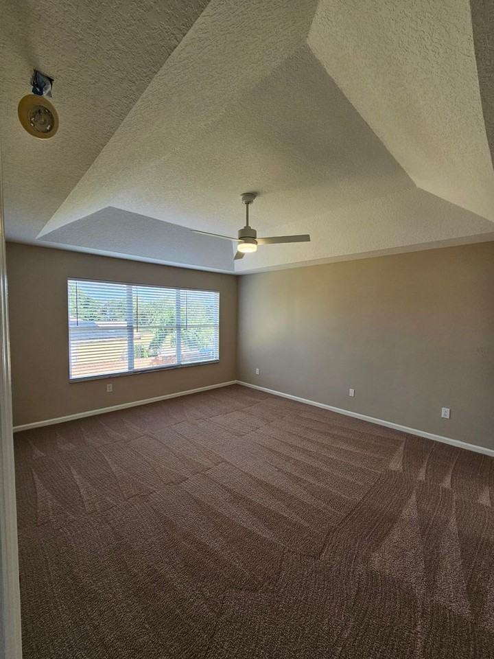 1713 Pine Bay Dr - Photo 3 of 12
