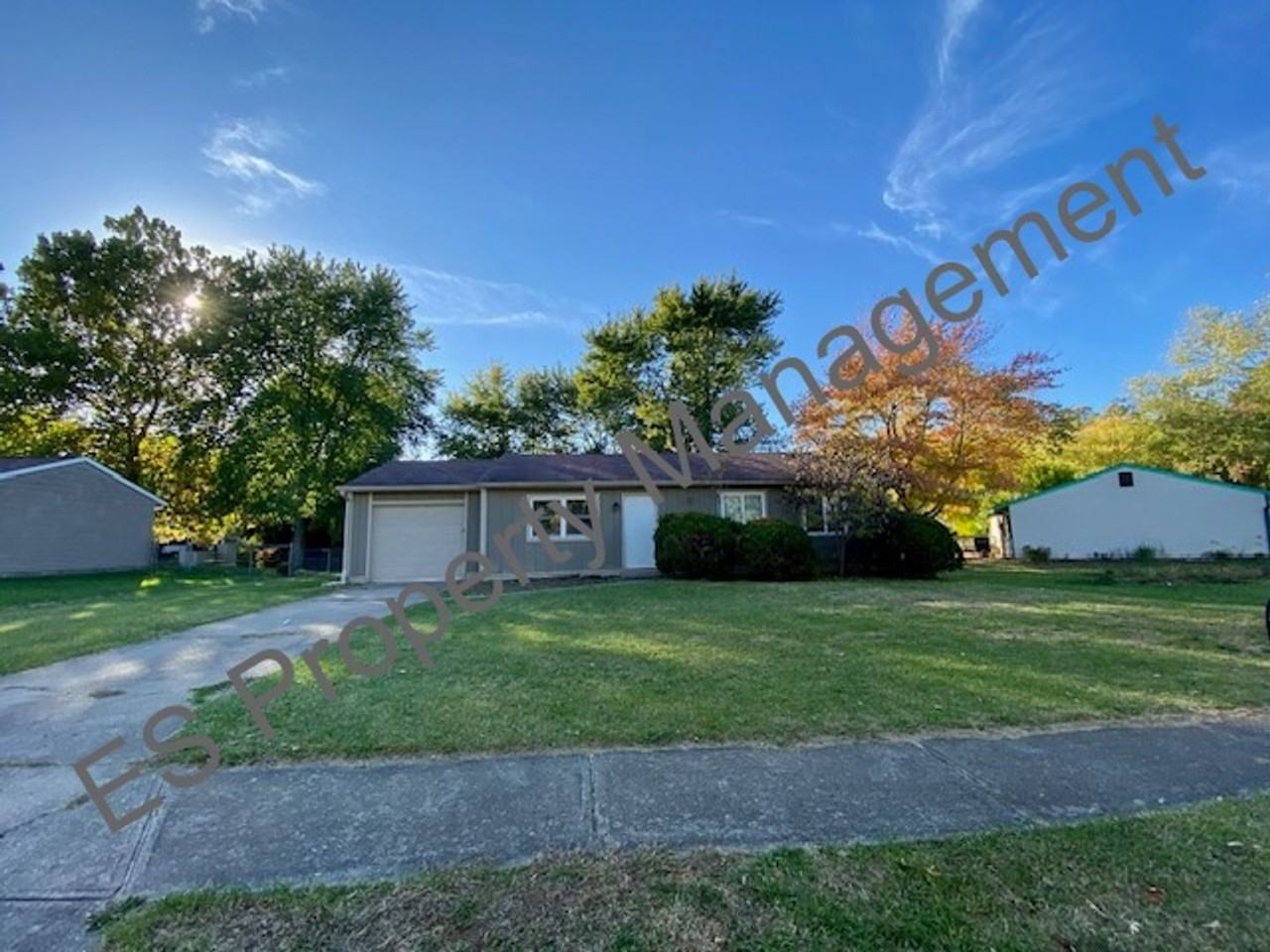 8546 Zephyr Dr - Photo 2 of 21