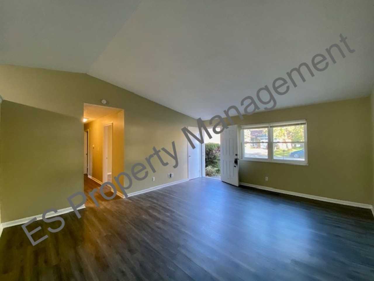 8546 Zephyr Dr - Photo 5 of 21