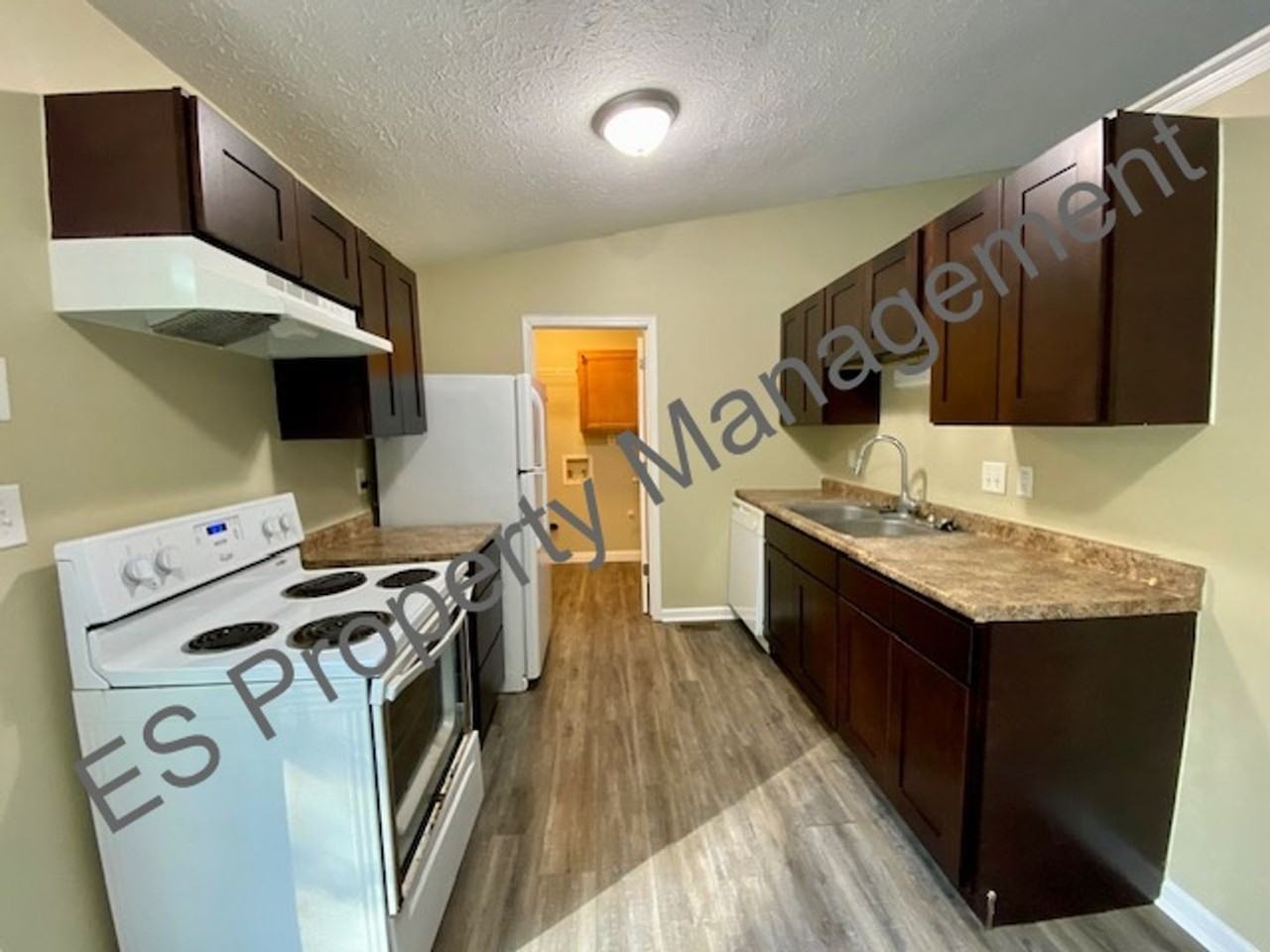 8546 Zephyr Dr - Photo 6 of 21