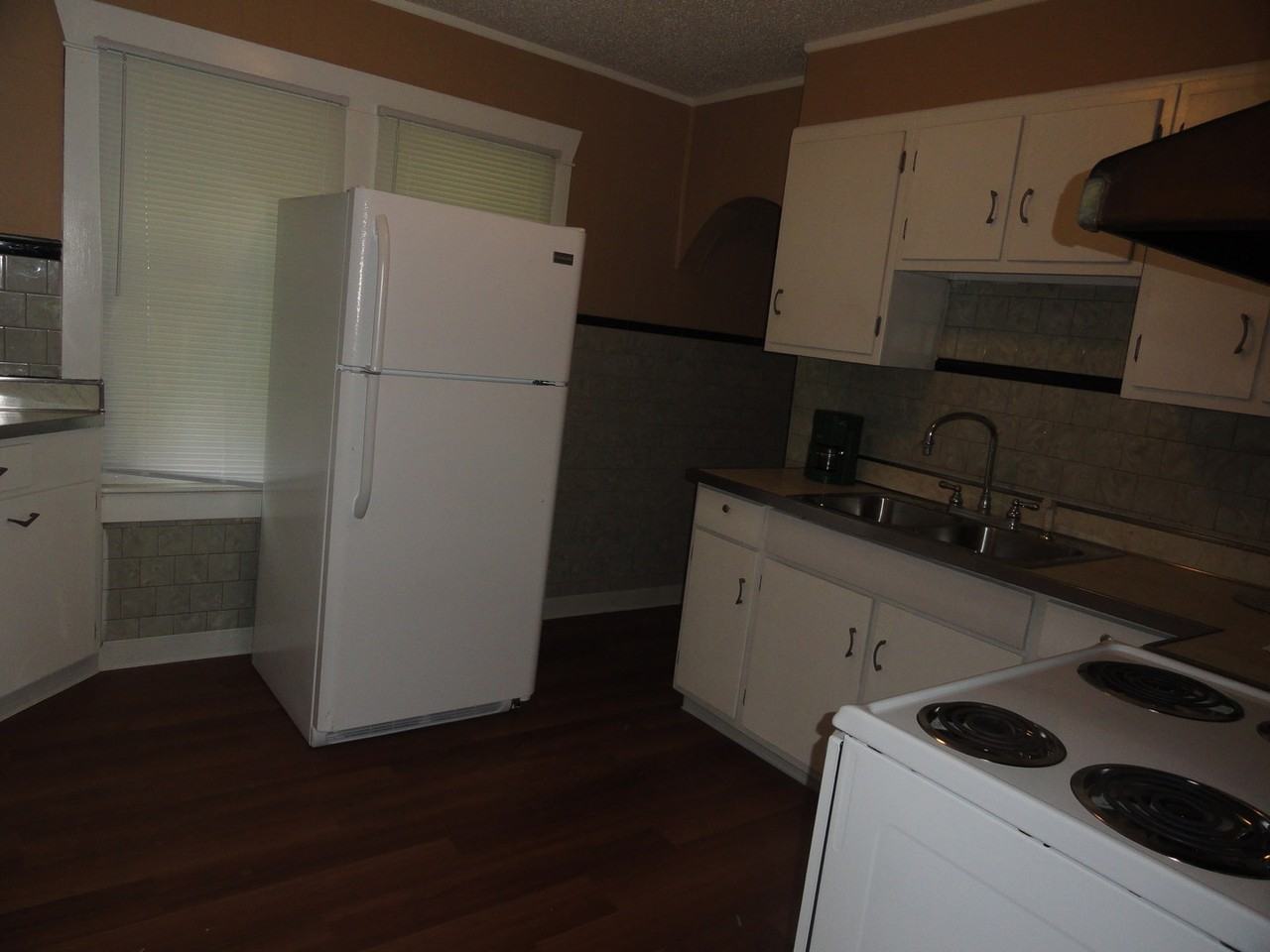 1118 S Pope Ave - Photo 5 of 13