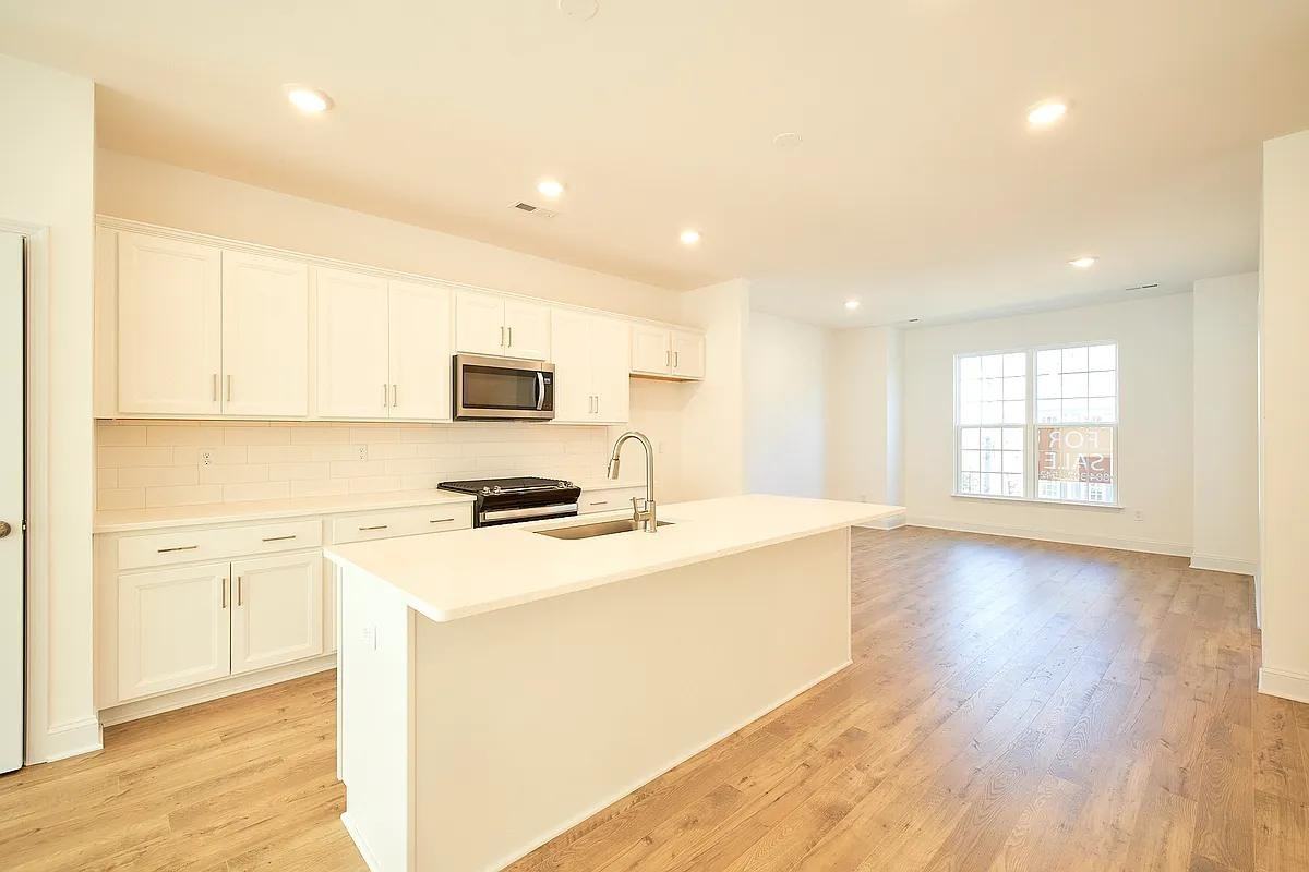 15314 Oasis Sun Way #15314 - Photo 6 of 23