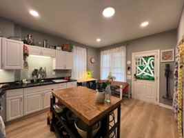 featured image of 946 State St Apt 2l #2L