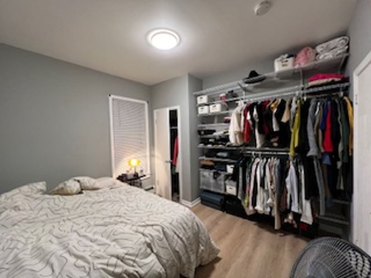 946 State St Apt 2l #2L - Photo 2 of 10