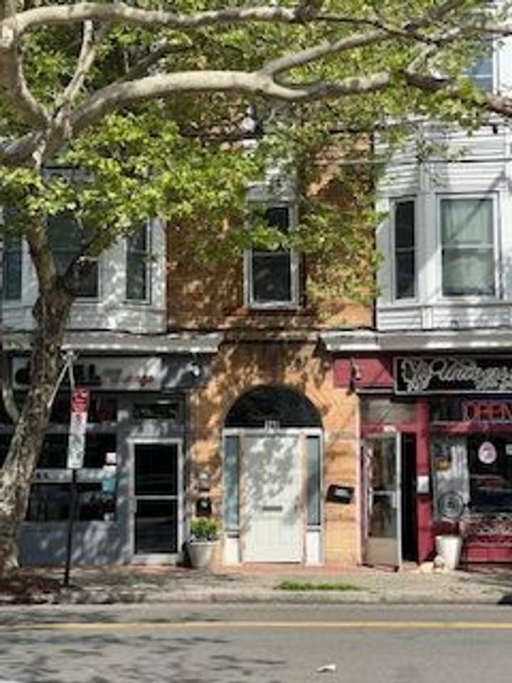 946 State St Apt 2l #2L - Photo 4 of 10
