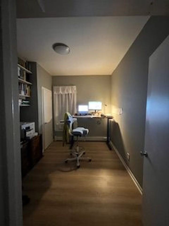 946 State St Apt 2r #2R - Photo 4 of 10