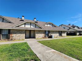 featured image of 3008 N Bell Ave
