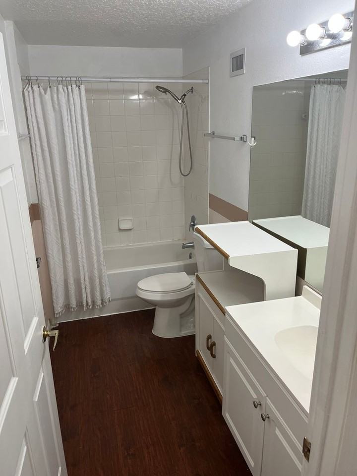 1232 Washington Palm Loop ## 5 - Photo 6 of 6