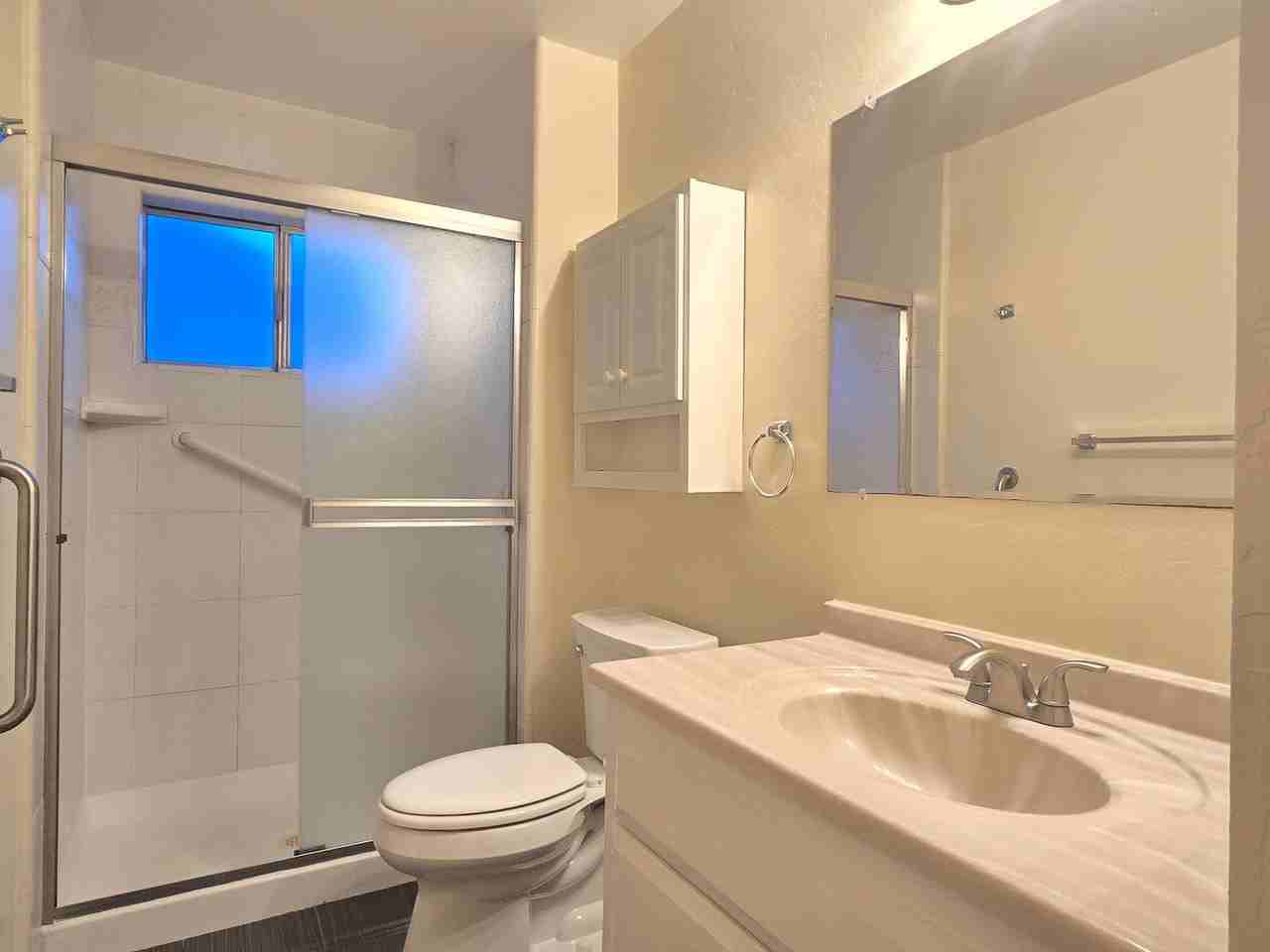 6003 Paxton Ct - Photo 7 of 8