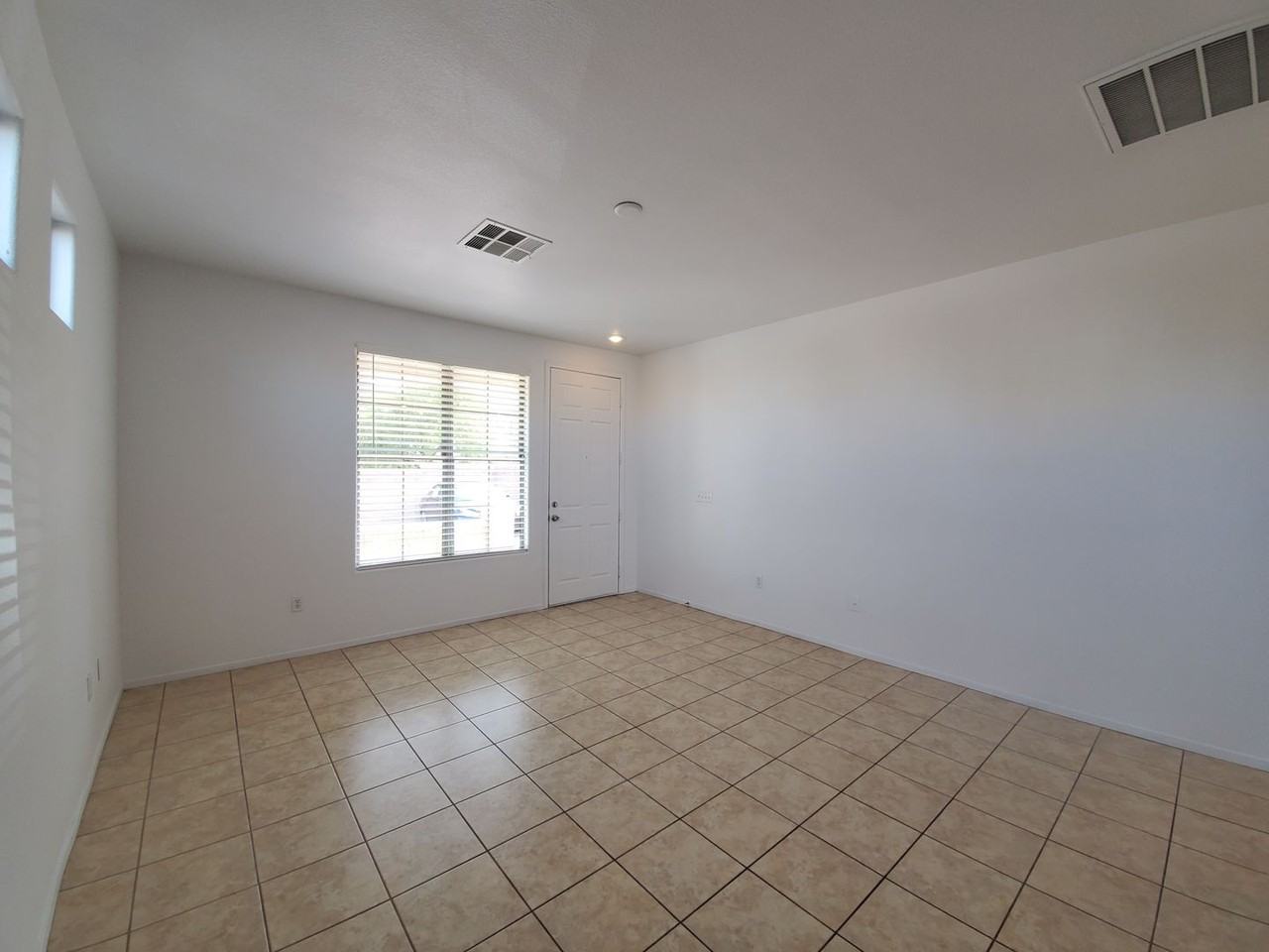 8203 Laredo St - Photo 6 of 23