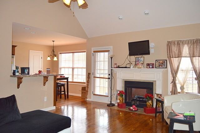 2948 Brewster Dr - Photo 4 of 22
