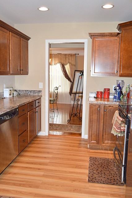 2948 Brewster Dr - Photo 5 of 22
