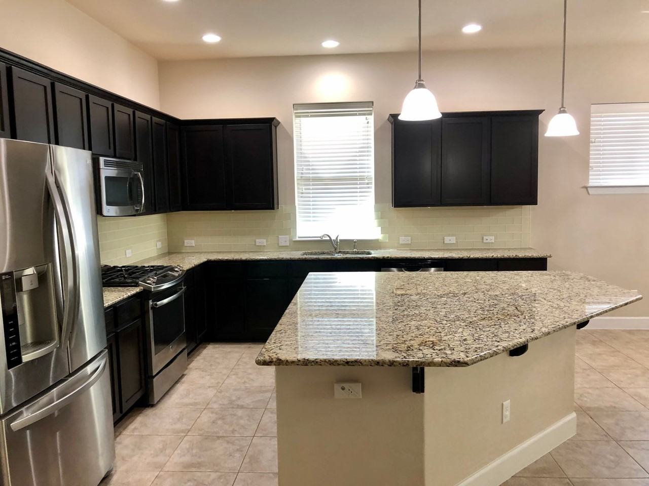 629 Loma Cedro Bnd - Photo 3 of 13