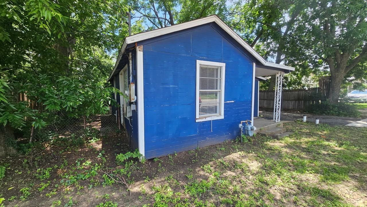 620 Uland St - Photo 2 of 20