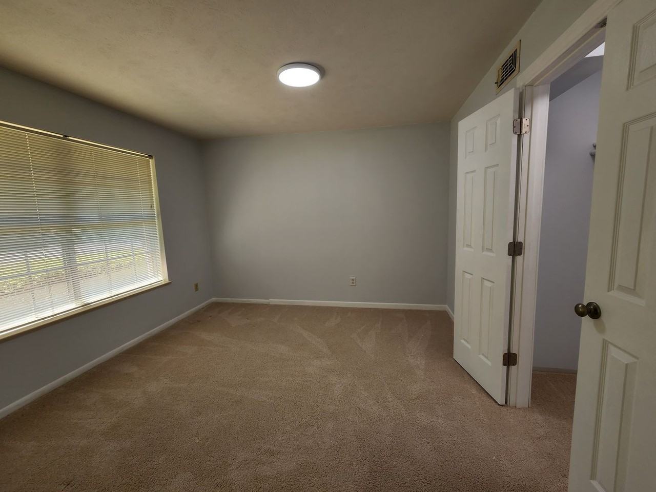 2604 Buckingham Dr - Photo 5 of 41