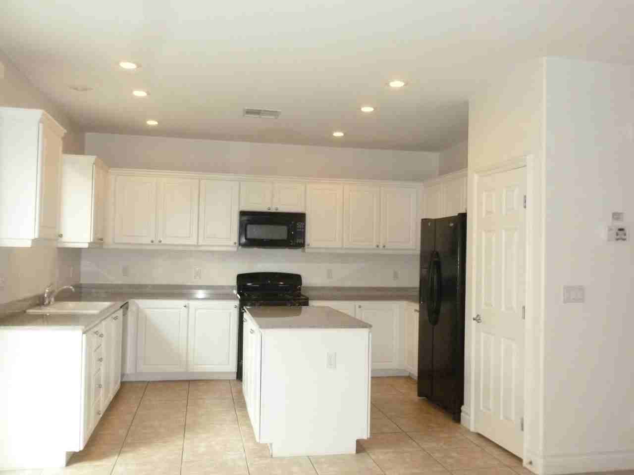 9689 Kampsville Ave - Photo 6 of 17