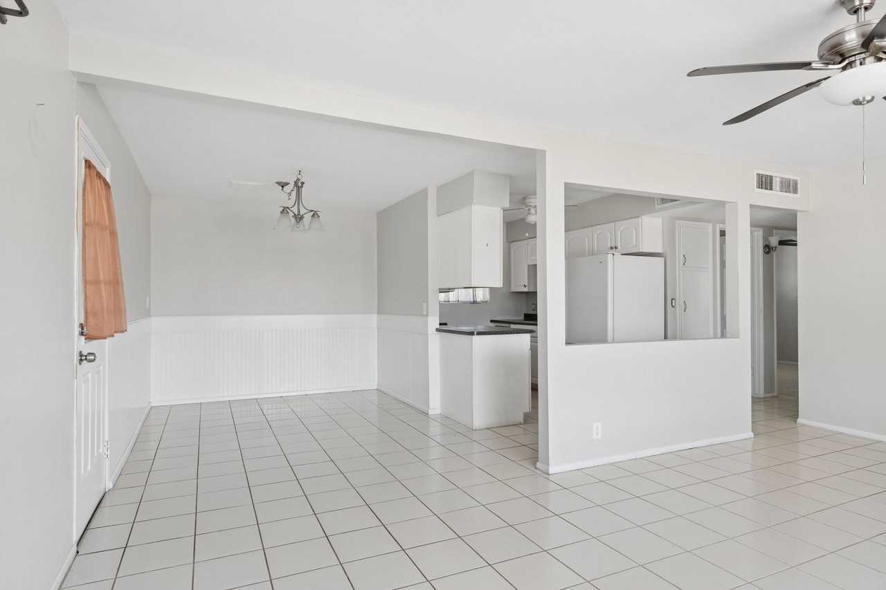 5458 E Boston St - Photo 6 of 23