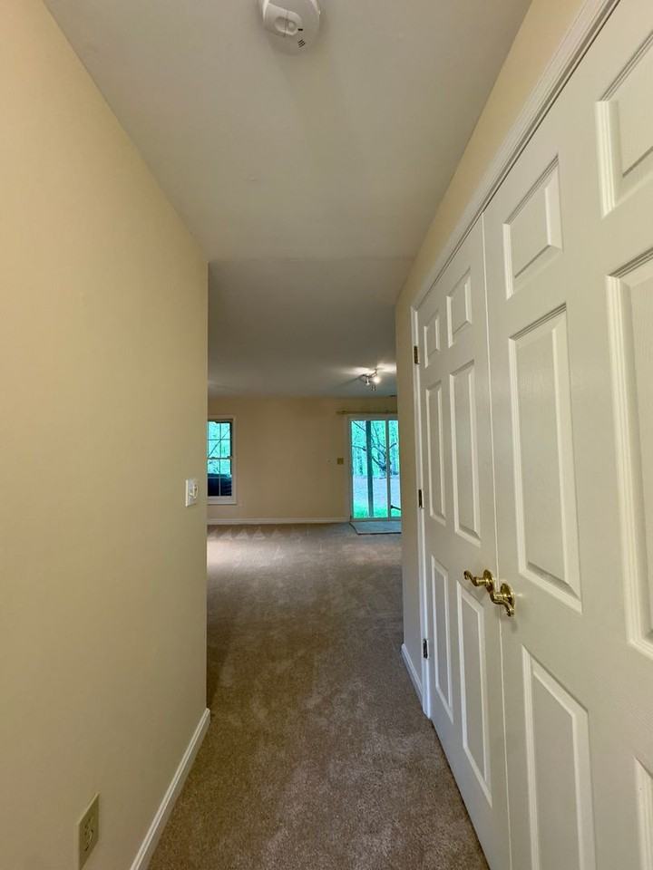 53 Cedarwood Cir - Photo 7 of 41