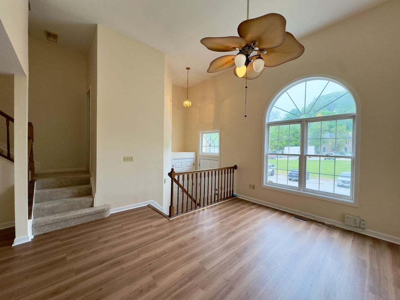 53 Cedarwood Cir - Photo 2 of 41