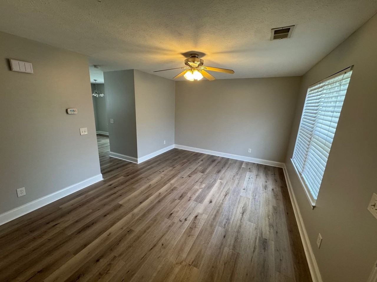 107 12th St - Photo 3 of 15