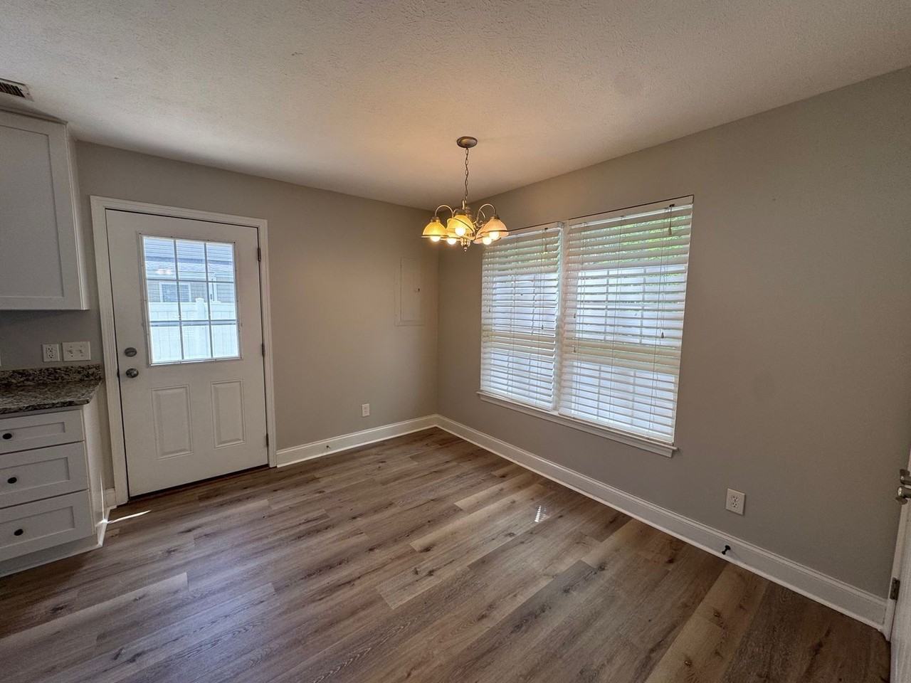 107 12th St - Photo 6 of 15