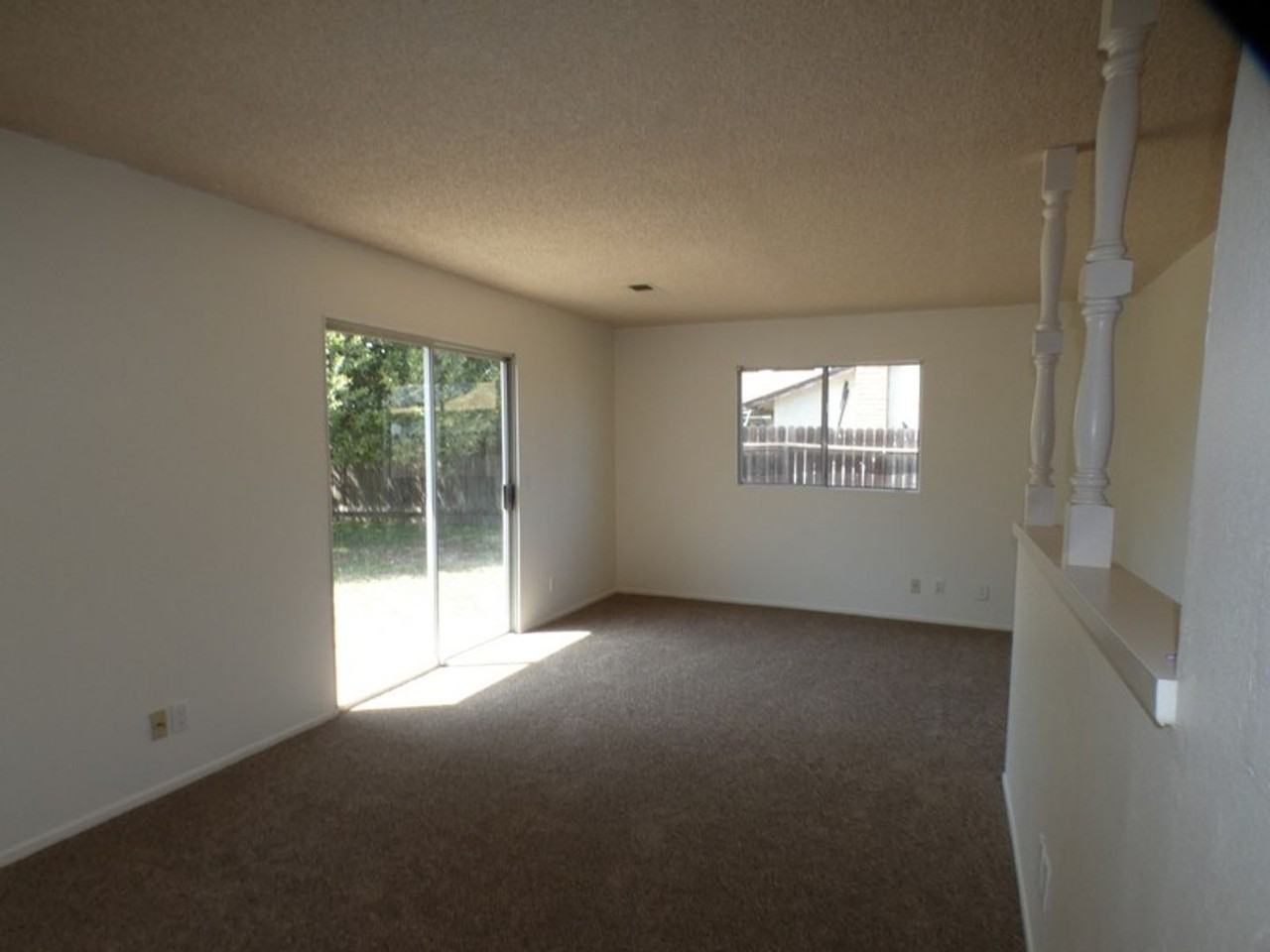 1513 N Pine St - Photo 4 of 15
