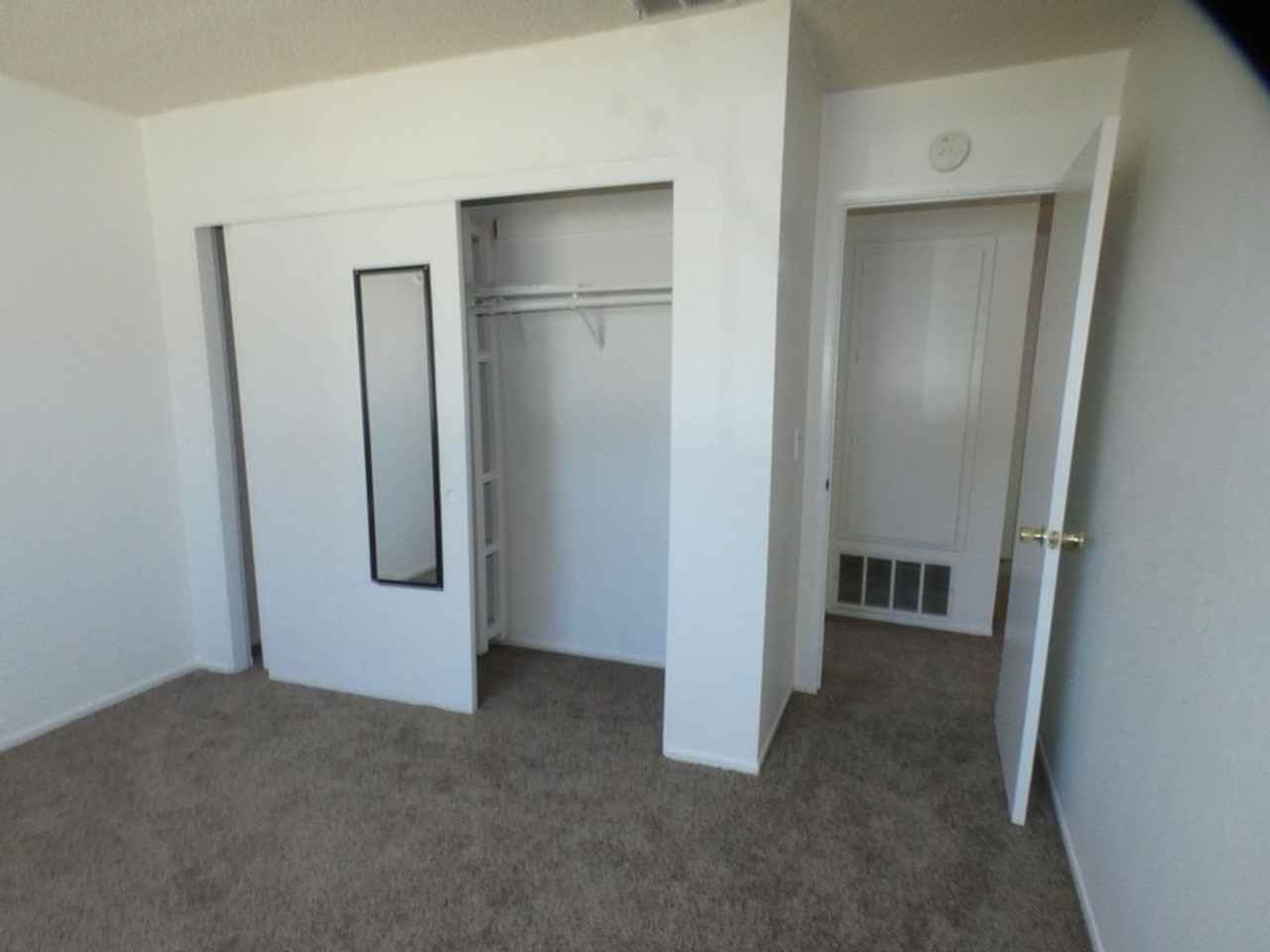 1513 N Pine St - Photo 6 of 15