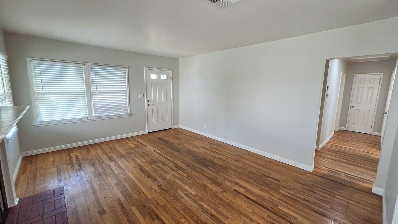 637 Wilber Pl - Photo 5 of 17