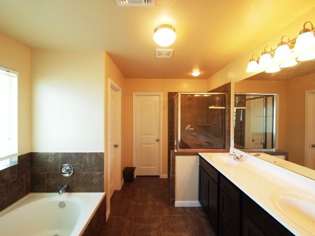 111 W Vega Ln - Photo 4 of 21