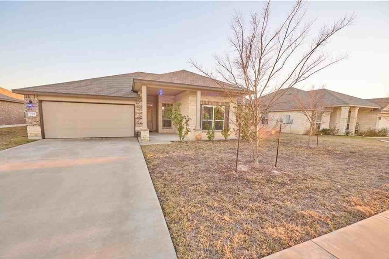 702 Deborah Kay Dr - Photo 2 of 22