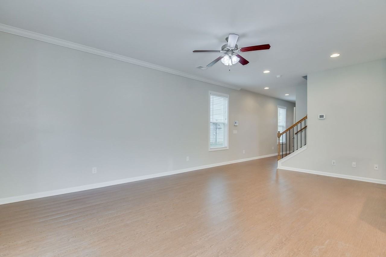 255 Claudia Dr - Photo 6 of 35