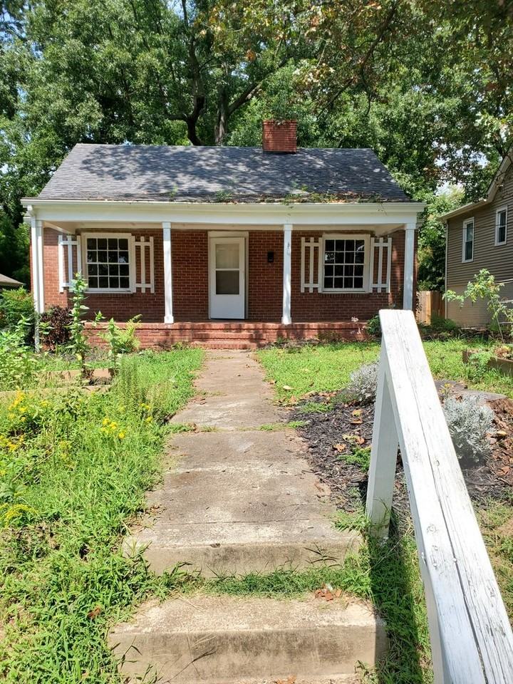 2135 Wilmore Dr - Photo 2 of 4